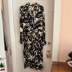 H&M Black and White Patterned Dress